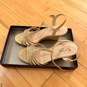 Diva Dress Prom Wedge Sandal in Champagne
